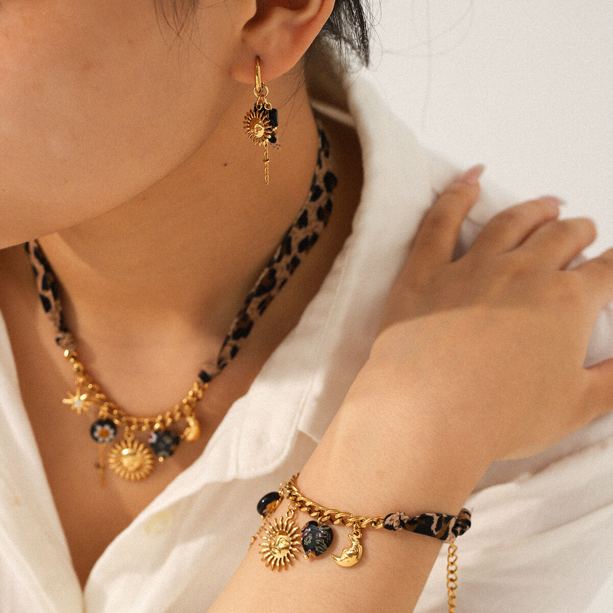 1 Piece  Flower Sun Stainless Steel Waterproof  Gold Color  Women's Jewelry Set Picture3