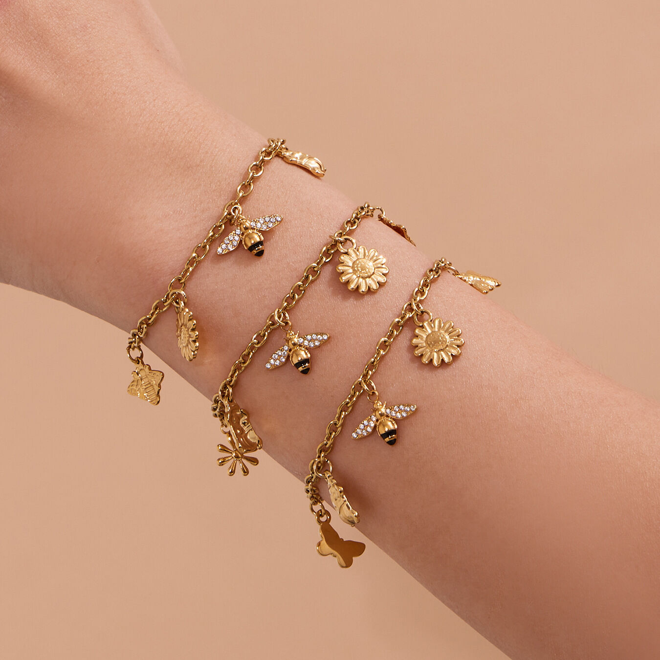 1 Piece Luxurious Flower&Bee Stainless Steel Waterproof Gold Color Women's Pendant Necklaces Picture4
