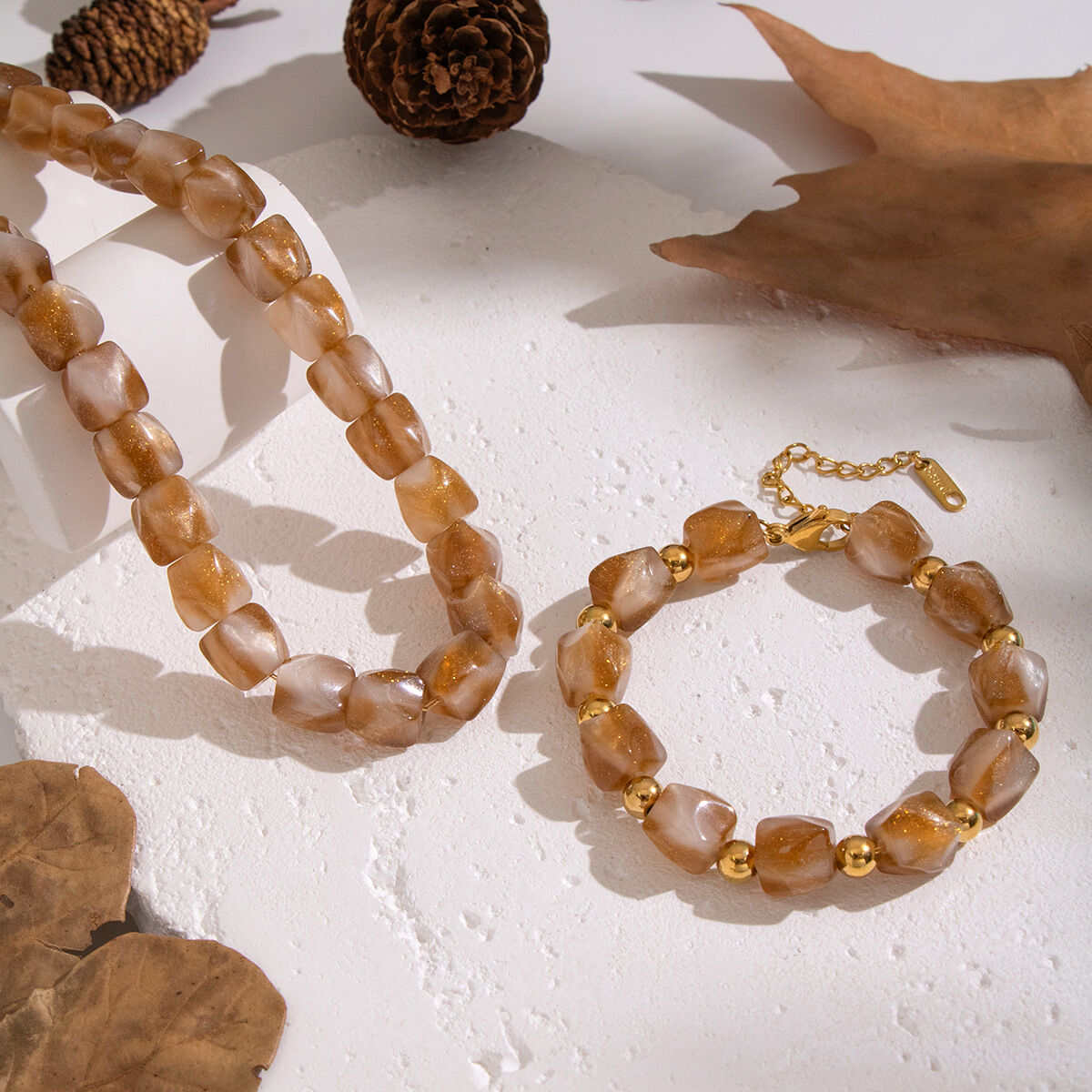 Irregular Shape Resin Beads Flower Pendant Necklace Set 2