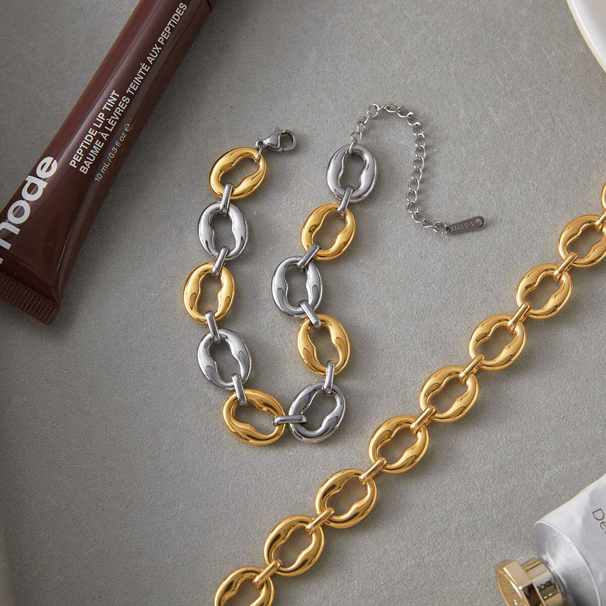 Bracelet classique rond en acier inoxydable étanche couleur or pour femme (1 pièce) Image5