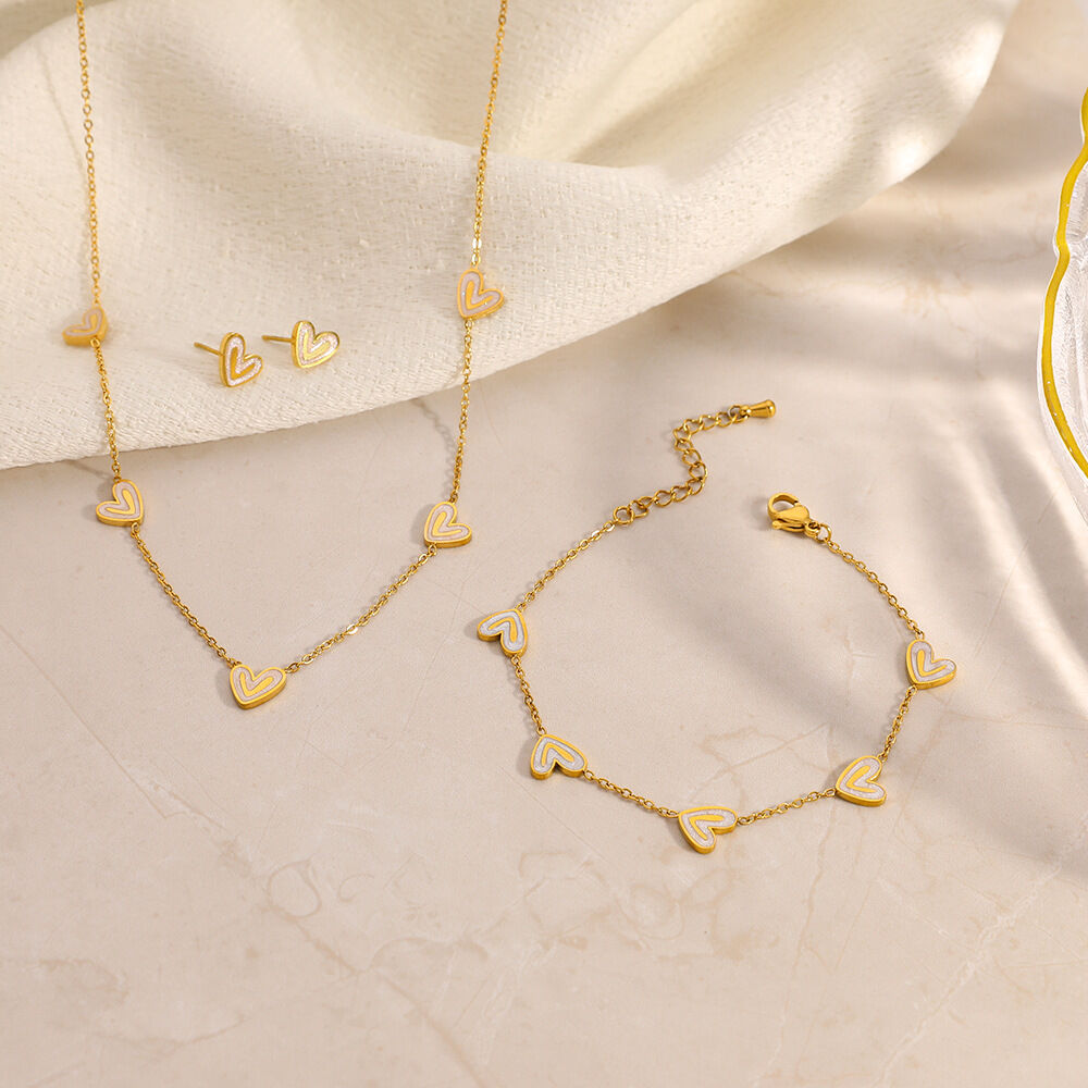 1 Piece Simple Sweet Heart Chain Stainless Steel Waterproof Women's Chain Necklaces h5Picture3