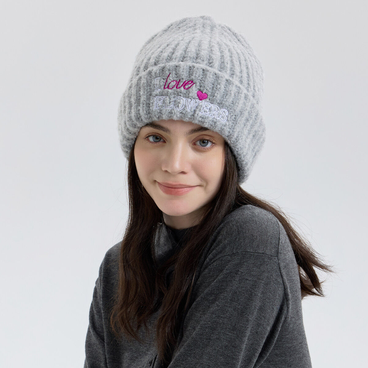 1 gorro de punto de rayón con corazón bordado Imagen2