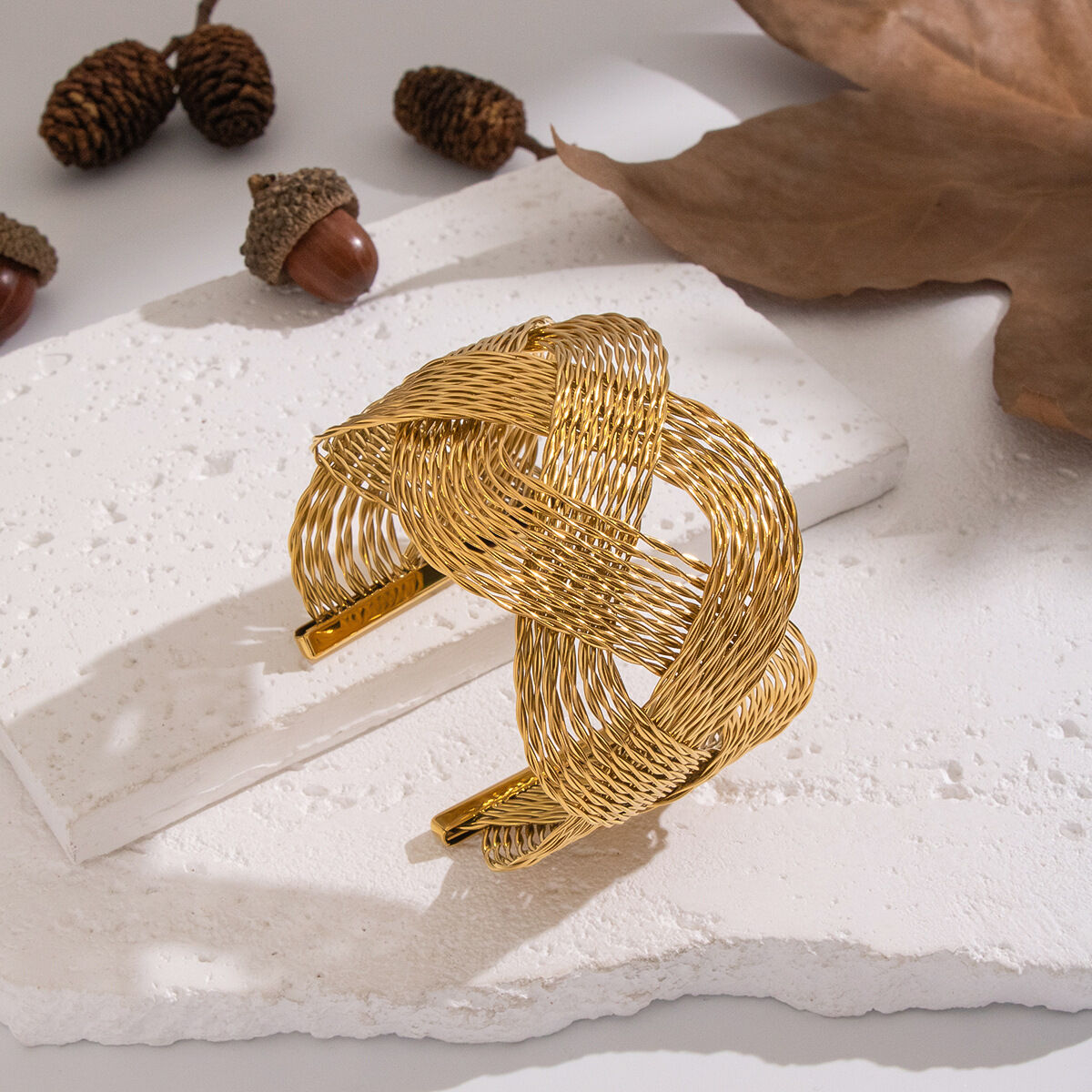 1 Piece Gorgeous Hollowed-out Shape Stainless Steel Waterproof Gold Color Cuff Bracelet Picture4