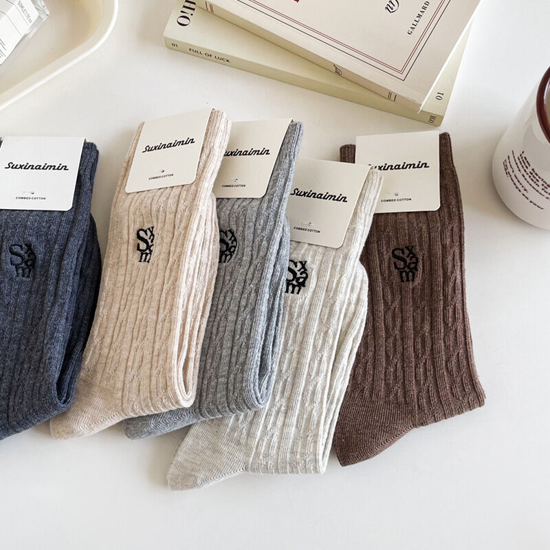 1 Pair Embroidered Letter Pure Cotton Women's Mid-Calf Socks Picture3