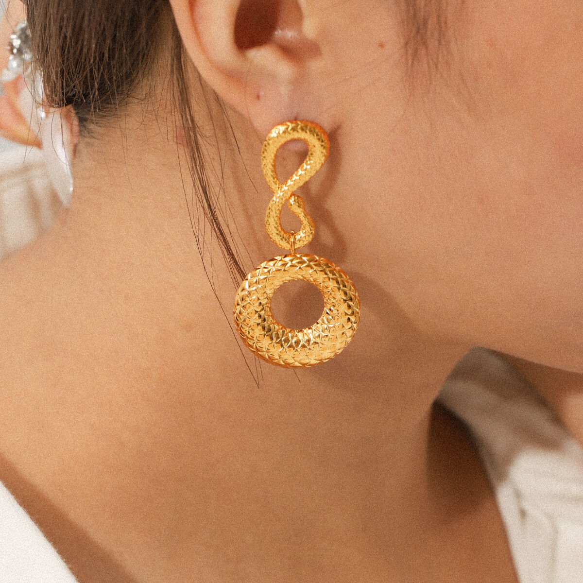 1 Pair Snakeskin Pattern Stainless Steel Waterproof Gold Color Dangle Earrings
