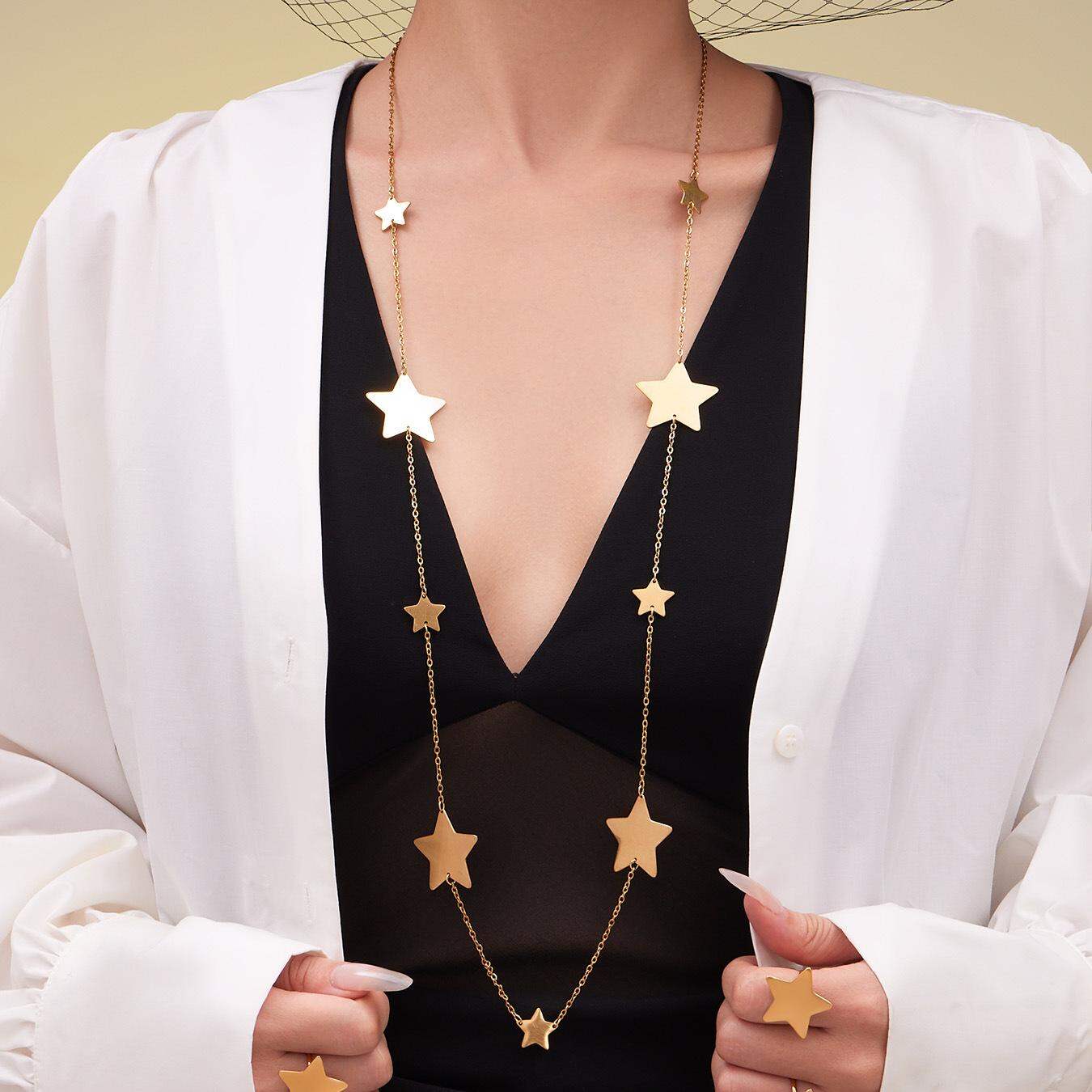 Minimalistische Stern-Schmucksets aus wasserdichtem Edelstahl in Goldfarbe für Damen