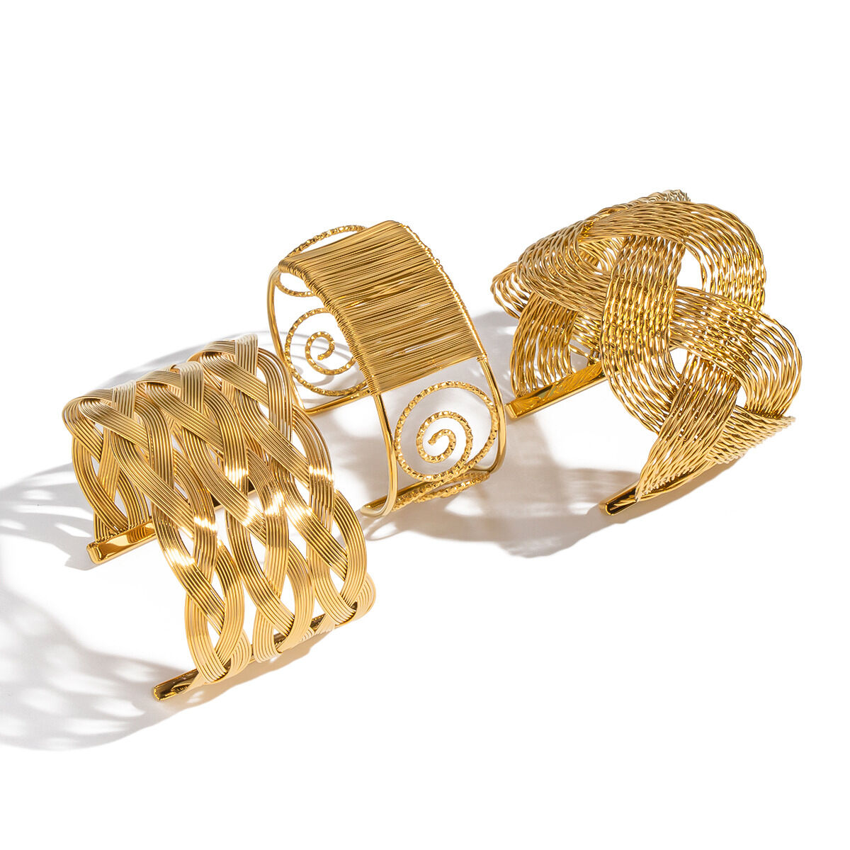 1 Piece Gorgeous Hollowed-out Shape Stainless Steel Waterproof Gold Color Cuff Bracelet h5 Picture5