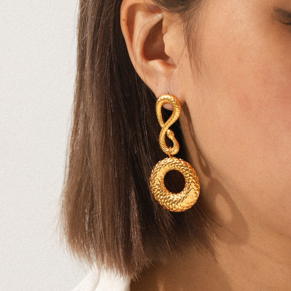 1 Pair Snakeskin Pattern Stainless Steel Waterproof Gold Color Dangle Earrings 2
