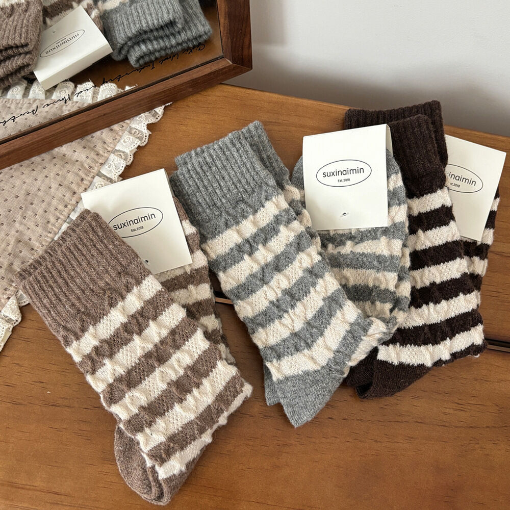 1 Pair Pure Cotton Striped Retro Color Blocked Women's Mid - Calf Socks Picture3