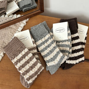 1 Pair Pure Cotton Striped Retro Color Blocked Women's Mid - Calf Socks h5 Picture3