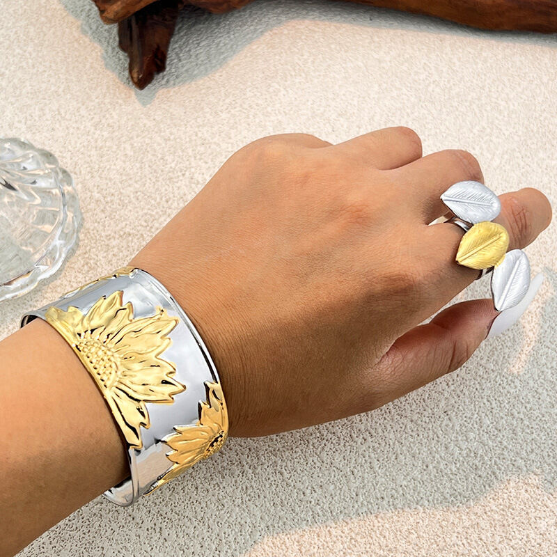 1 Piece Flower Shape Stainless Steel Waterproof Mixed Color Cuff Bracelet Picture3