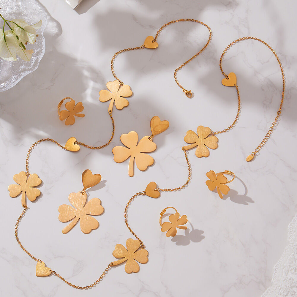 Klassische Clover Titanstahl Goldfarben Damen Schmucksets 2