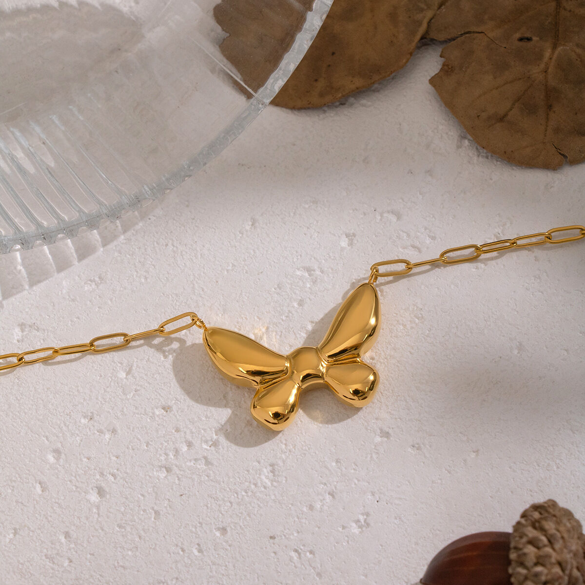 Collana con ciondolo color oro impermeabile in acciaio inossidabile a forma di farfalla, 1 pezzo 2