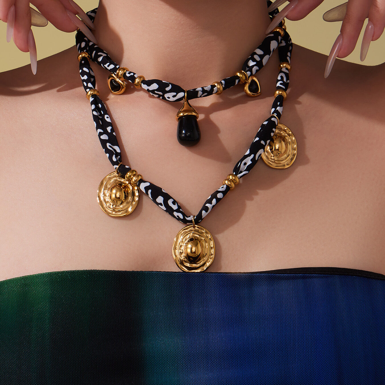 Collana con ciondolo da donna color oro impermeabile in acciaio inossidabile con cerchio personalizzabile, 1 pezzo h5 Immagine5