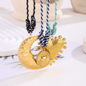 1 Piece Classic Moon Stainless Steel Waterproof Women's Pendant Necklaces h5 Picture3