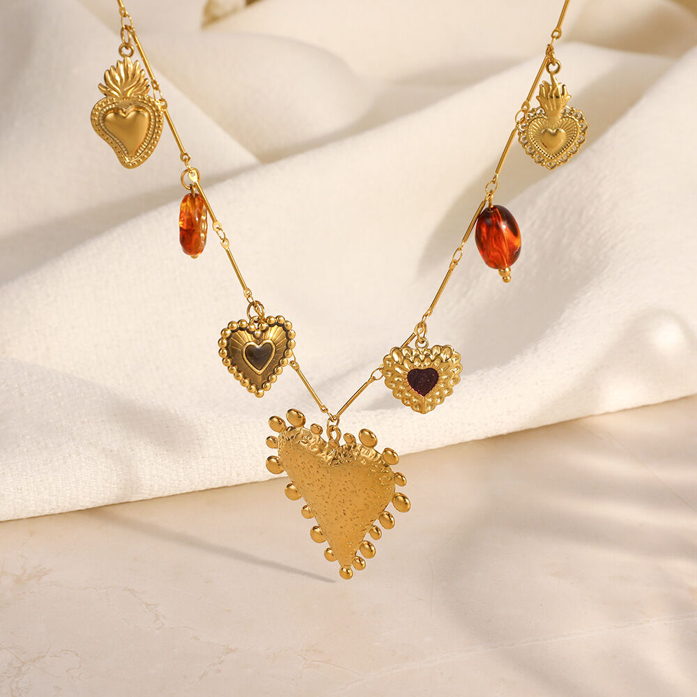1 Piece  Flower Heart Stainless Steel Waterproof Women's Pendant Necklaces Picture2