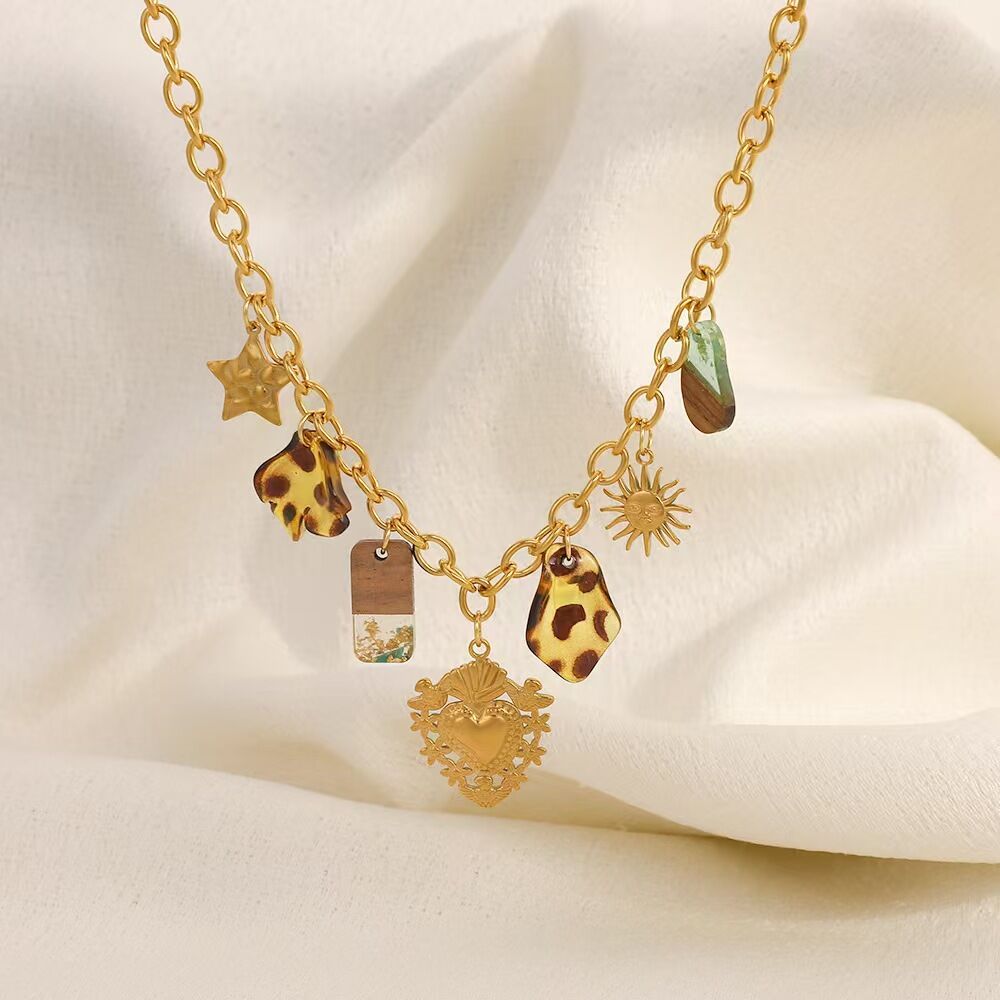 1 Piece Simple Heart Star Stainless Steel Waterproof Women's Pendant Necklaces