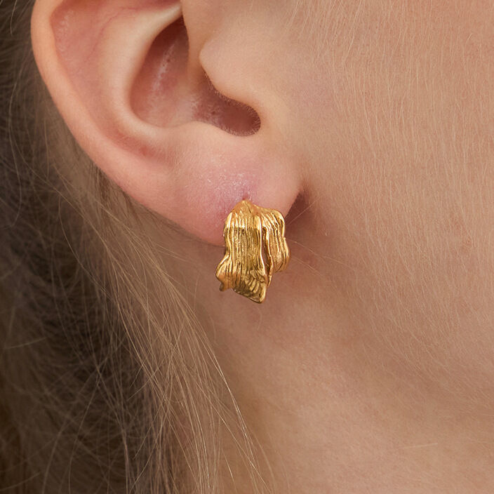 1 par de pendientes de aro de acero inoxidable con diseño de martillo irregular, resistentes al agua, color dorado, para mujer