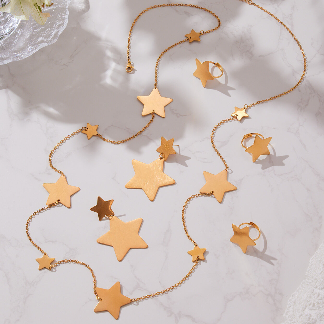 Minimalistische Stern-Schmucksets aus wasserdichtem Edelstahl in Goldfarbe für Damen 2