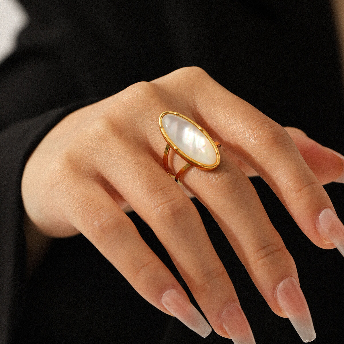 1 Piece Simple Stainless Steel Waterproof Gold Color Shell Statement Ring