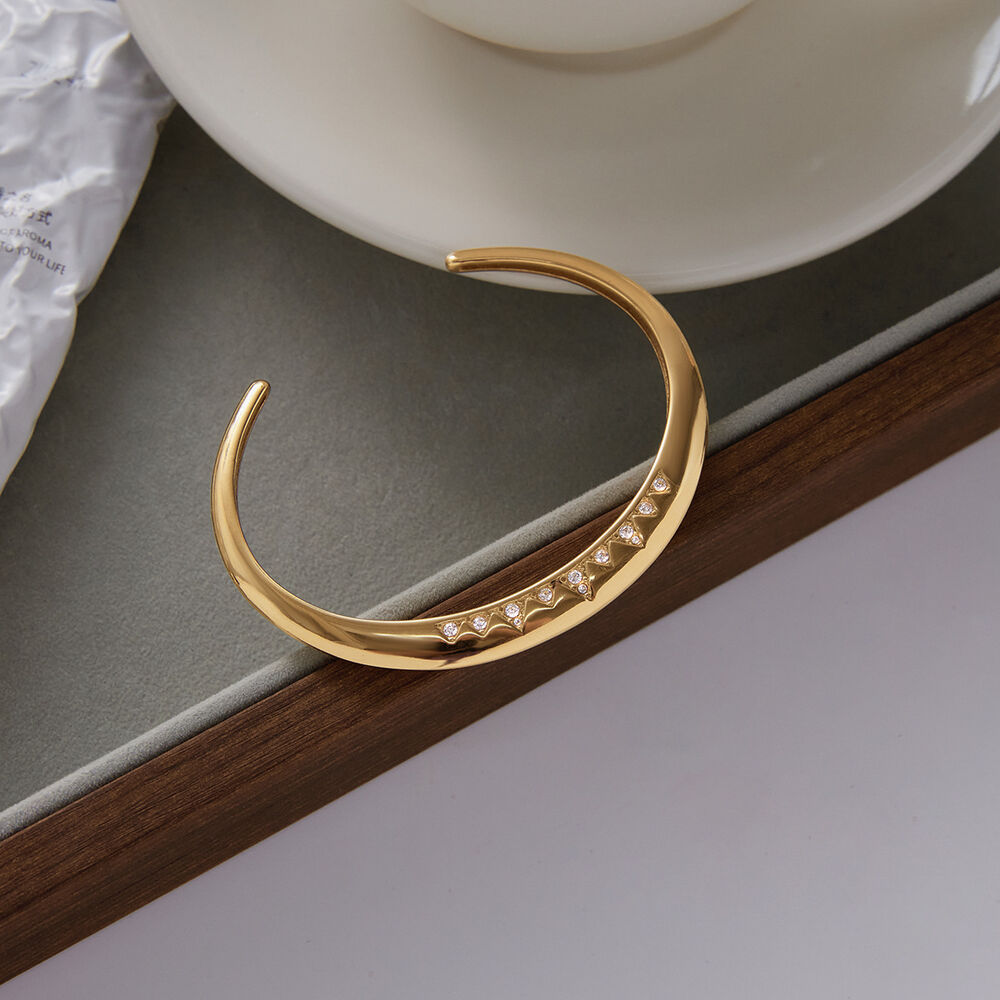 1 Piece Sleek Triangle Stainless Steel Waterproof Gold Color Women's Cuff Bracelets Picture5