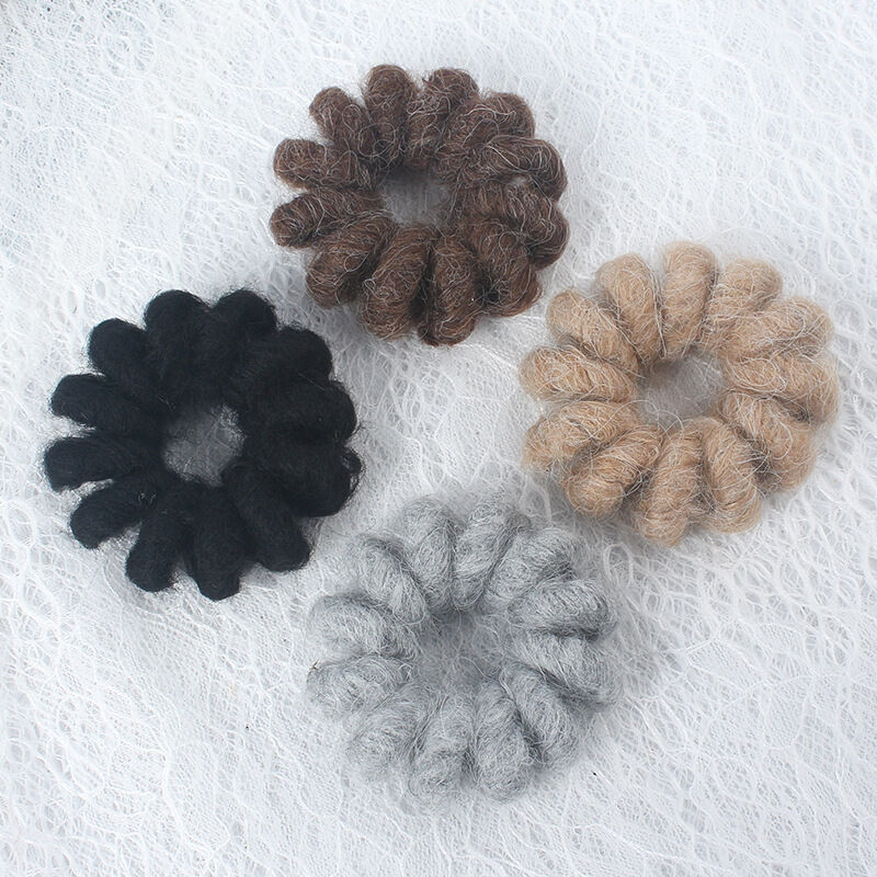 1 Piece Simple Casual Circle Furry Women's Scrunchies Picture2