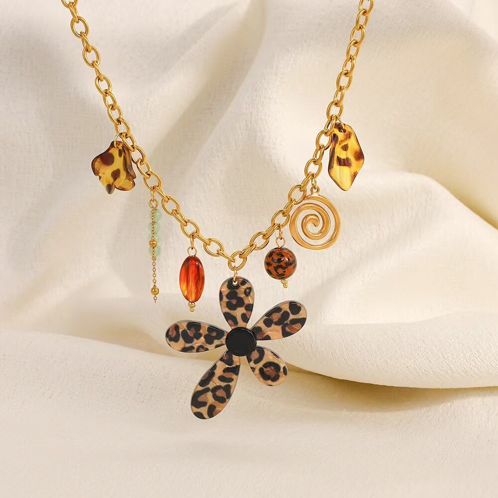 1 Piece Ethnic  Flower Leopard Print Stainless Steel Waterproof Women's Pendant Necklaces