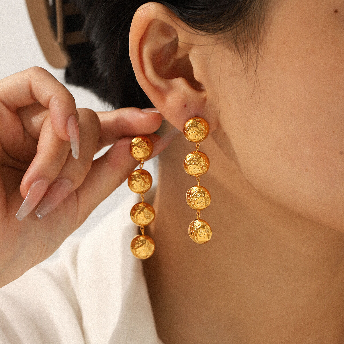1 Pair Hammer Pattern Spherical Tassel Stainless Steel Waterproof Gold Color Dangle Earrings