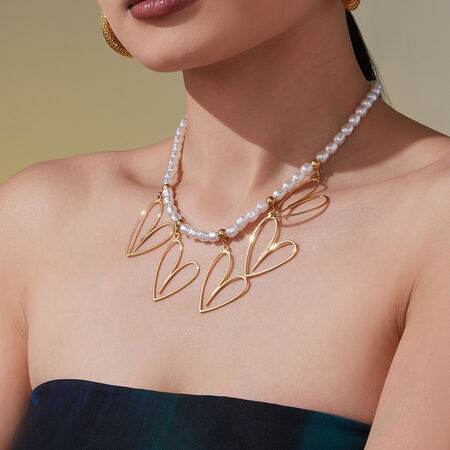 1 Piece Elegant Heart Hollowed-out Stainless Steel Waterproof Gold Color Women's Pendant Necklaces