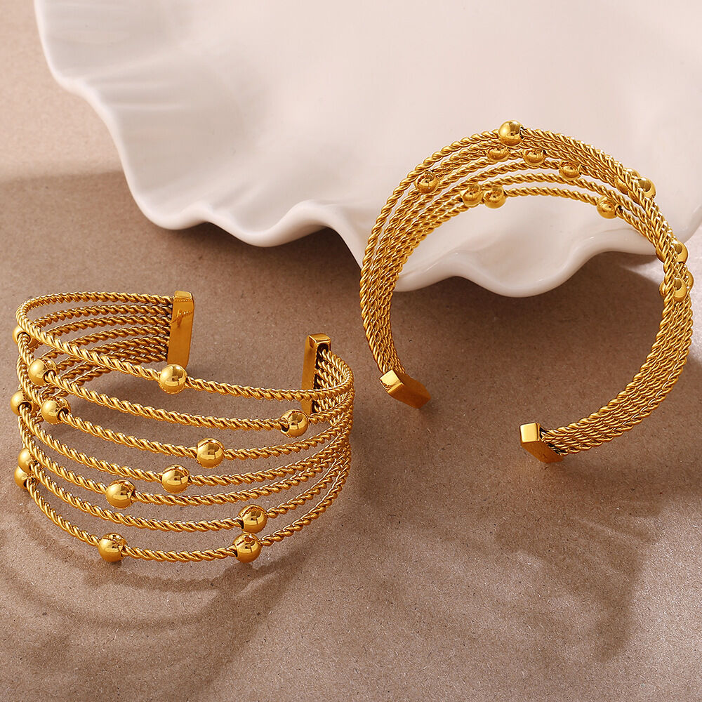 1 Stück Retro-Armband aus Edelstahl mit mehrlagigem, gedrehtem Muster, wasserdicht, goldfarben Bild3