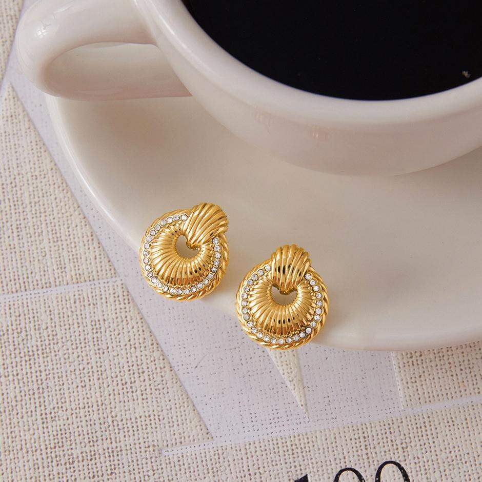 1 Pair Gorgeous Circle Stainless Steel Waterproof Gold Color Women's Stud Earrings 2