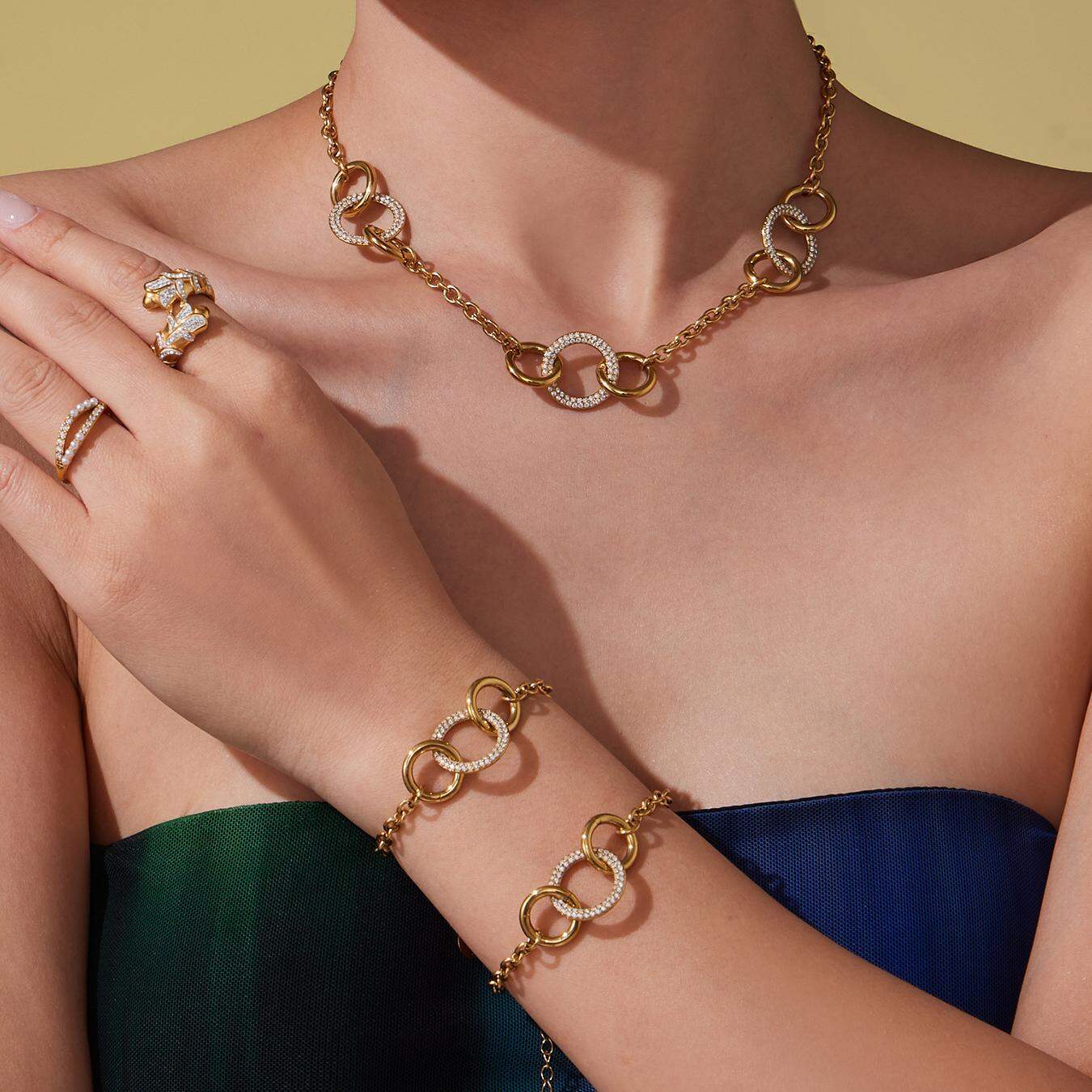 Luxurious Circle Stainless Steel Waterproof Gold Color Women's Jewelry Sets