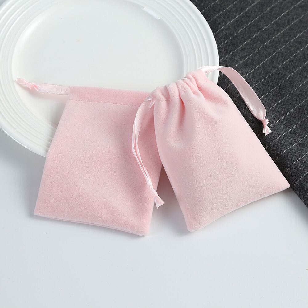 1 Piece Pink Flannel Drawstring Jewelry Bag Picture2