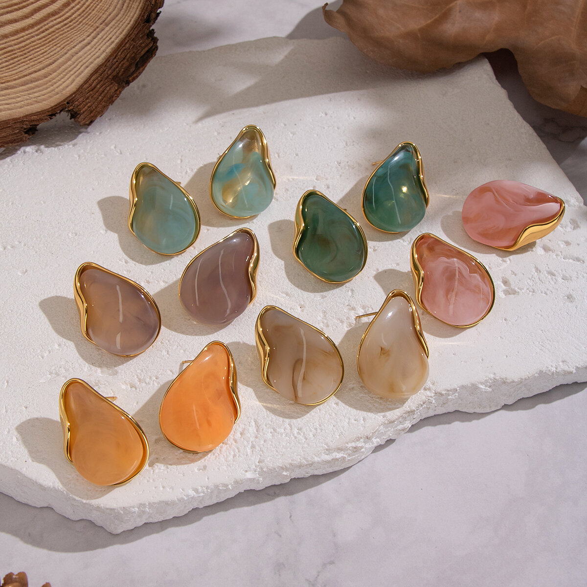 1 Pair Ombre Resin Gold Color Stud Earring