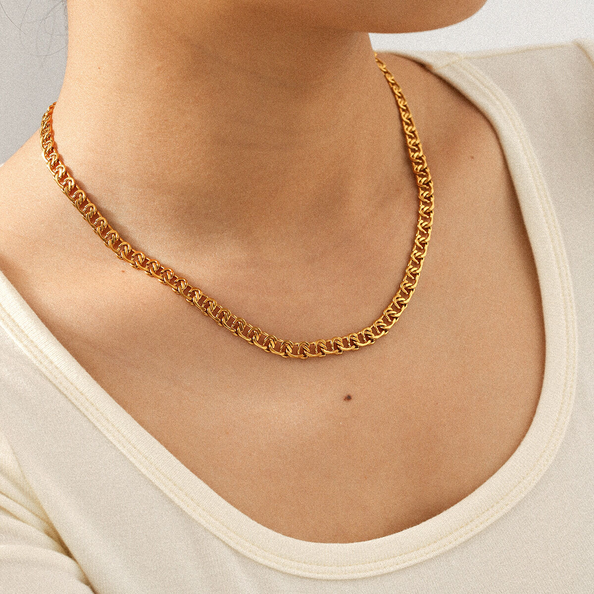Collana classica in acciaio inossidabile con catena da 1 pezzo, colore oro, impermeabile 2