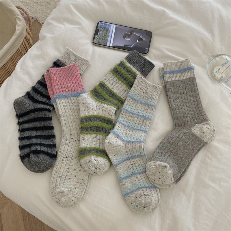 1 Pair Sweet and Elegant Light Blue Striped Cotton   Mid-Calf Socks Picture2