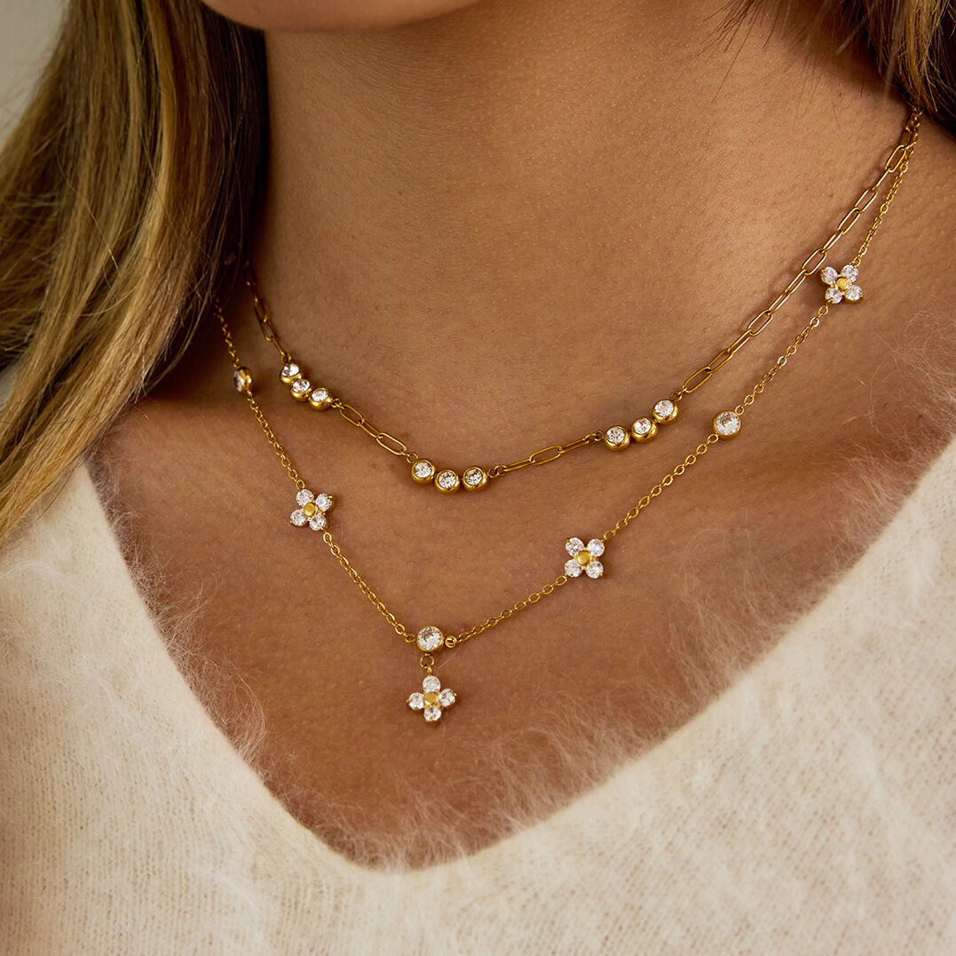 1 Piece Sparkling Flower Stainless Steel Waterproof Gold Color Zircon Women's Pendant Necklaces 2