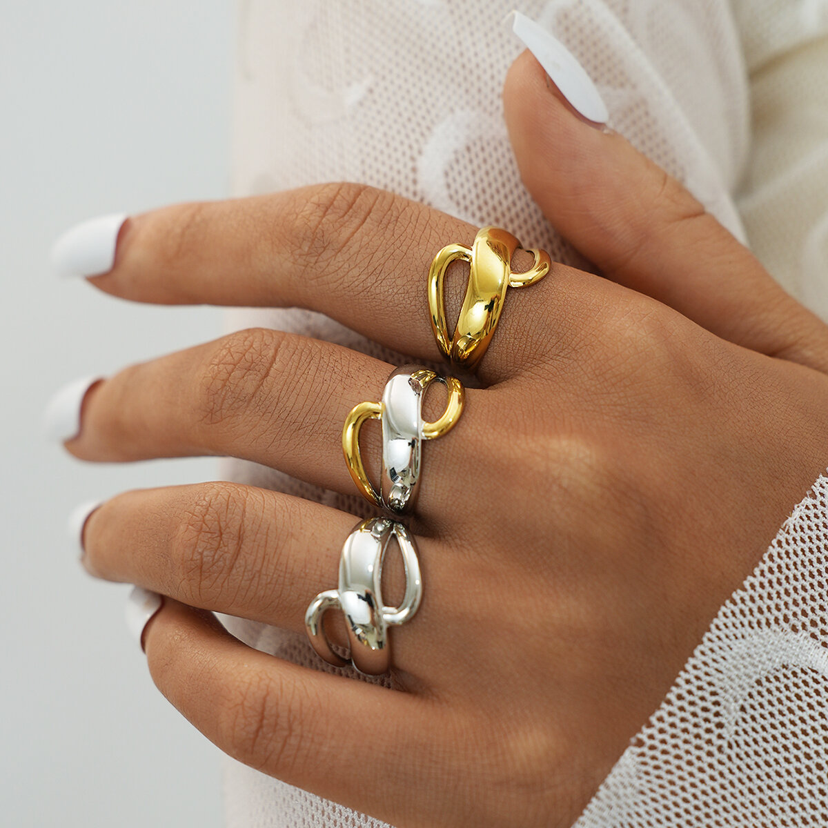 1 Piece Mixed Gold and Silver Colors Stainless Steel Waterproof  Women's  Statement Rings h5 Picture5