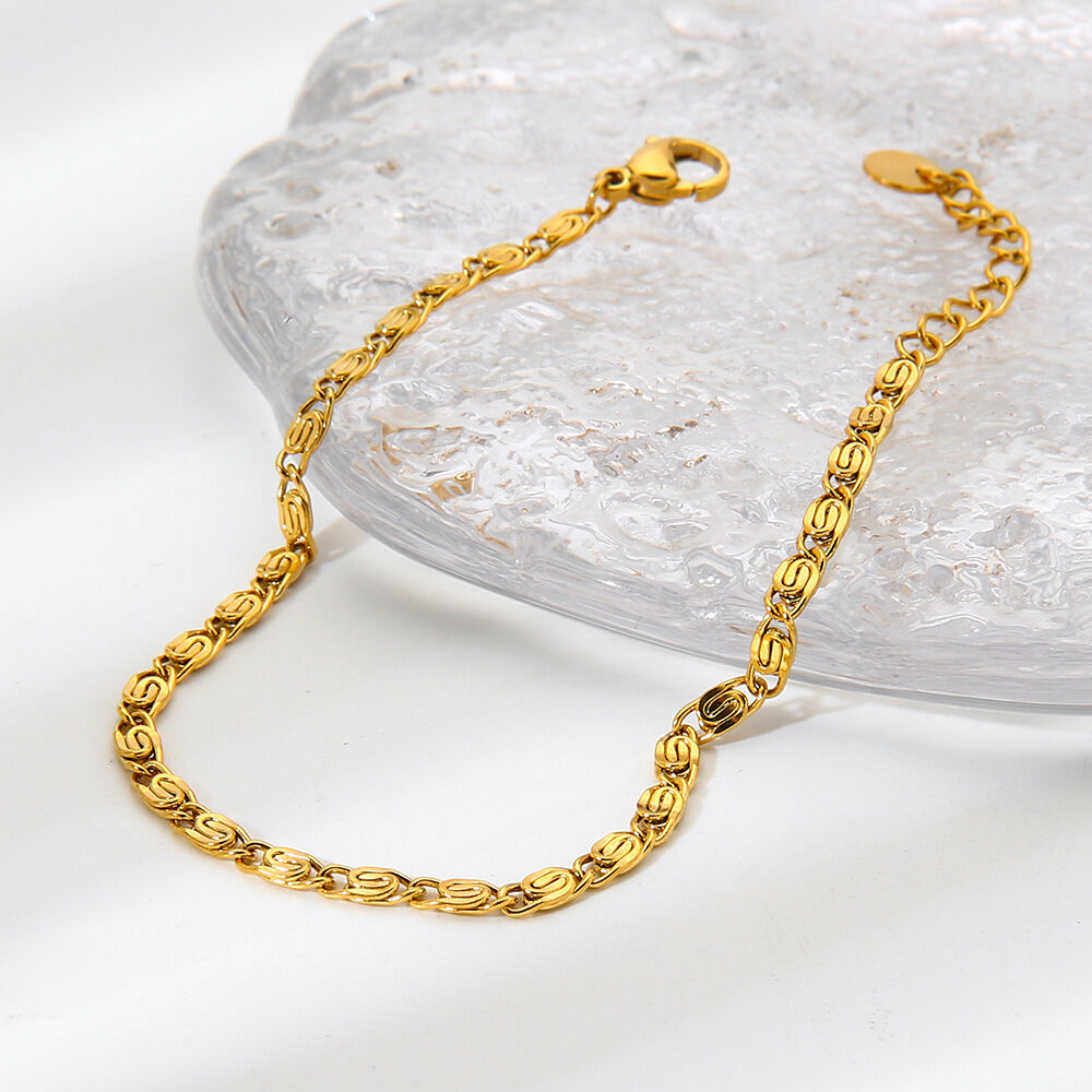 1-teiliges schlichtes Alltags-Ketten-Set aus Edelstahl, wasserdicht, goldfarben, für Damen 2