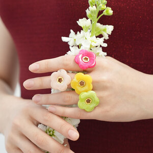 1 Piece Seewt Colorful Acrylic Flower Stainless Steel Waterproof Gold Color Statement Rings h5 Picture5