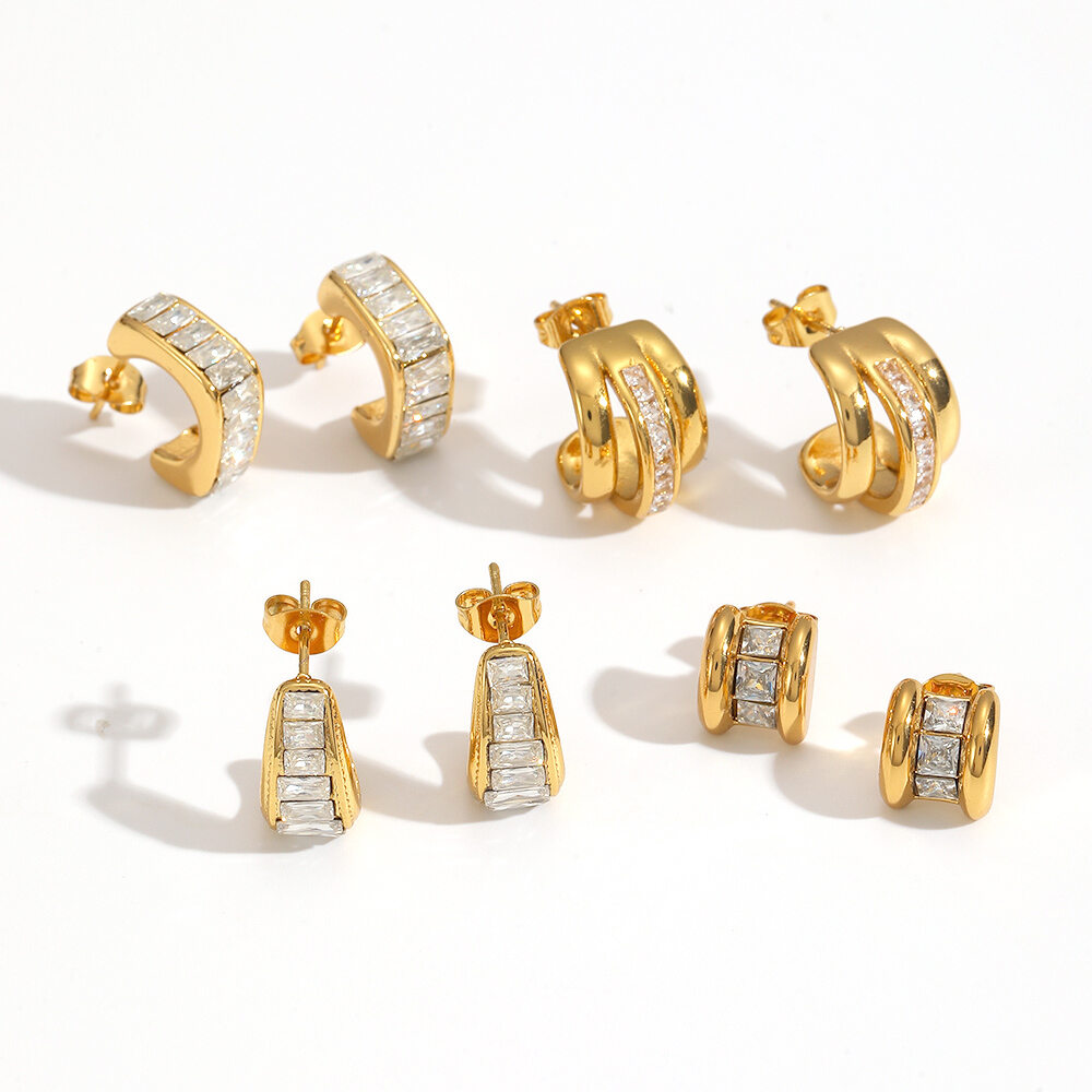 1 Paar C-förmige, wasserdichte, goldfarbene Strass-Creolen aus Edelstahl h5 Bild3