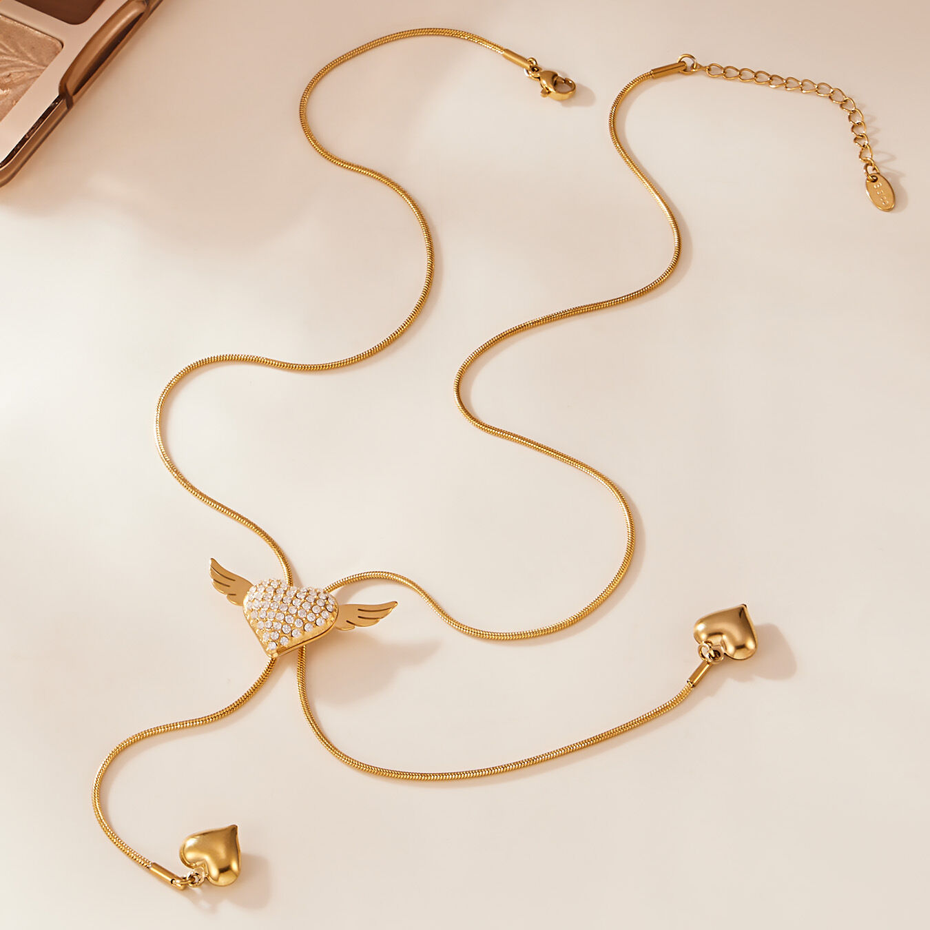 1 pieza de cadena romántica con forma de corazón y columpios de acero inoxidable, resistente al agua, color dorado, con circonitas, collares largos para mujer 2