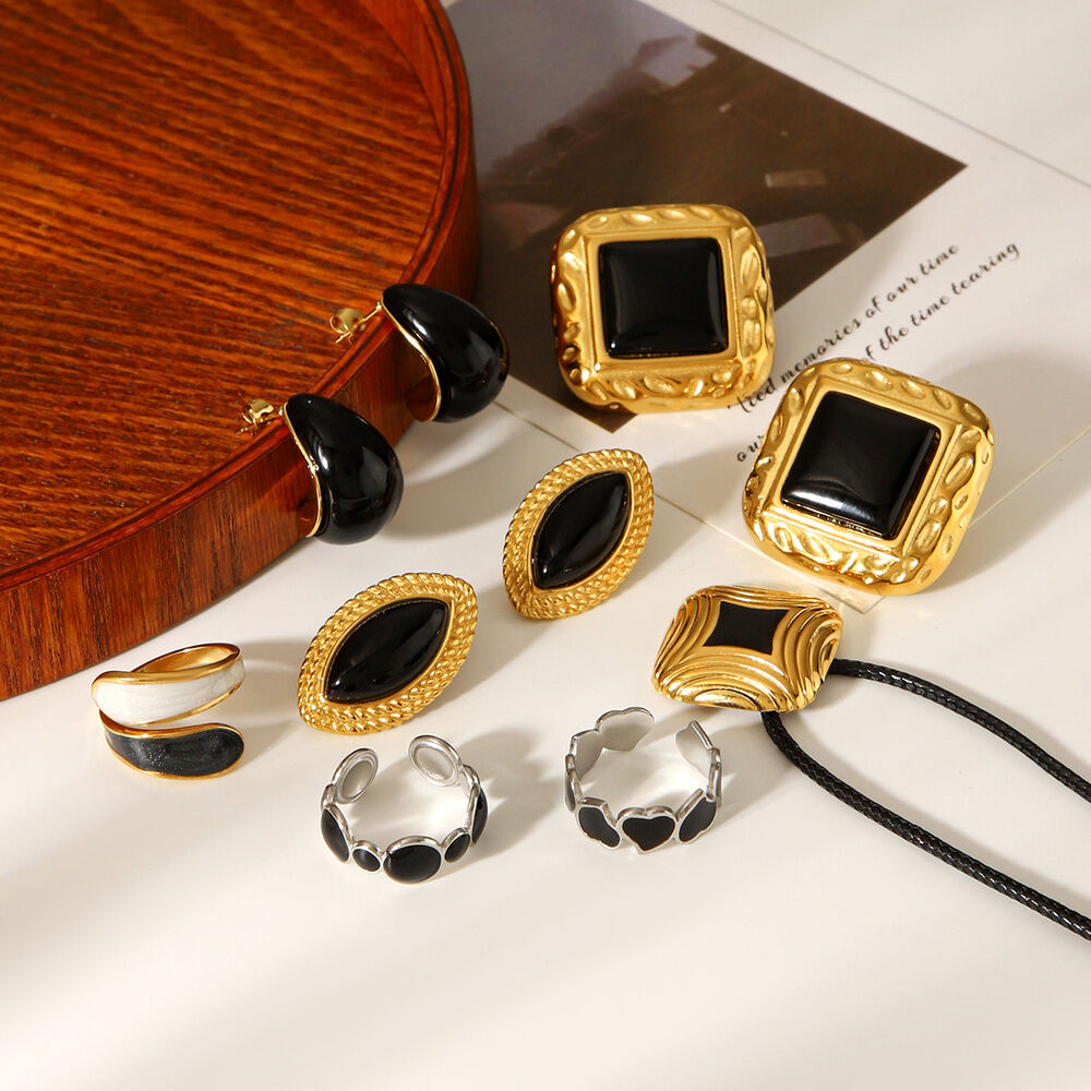 Square Hammer-patterned Stainless Steel Waterproof Enamel Earrings Set h5Picture3