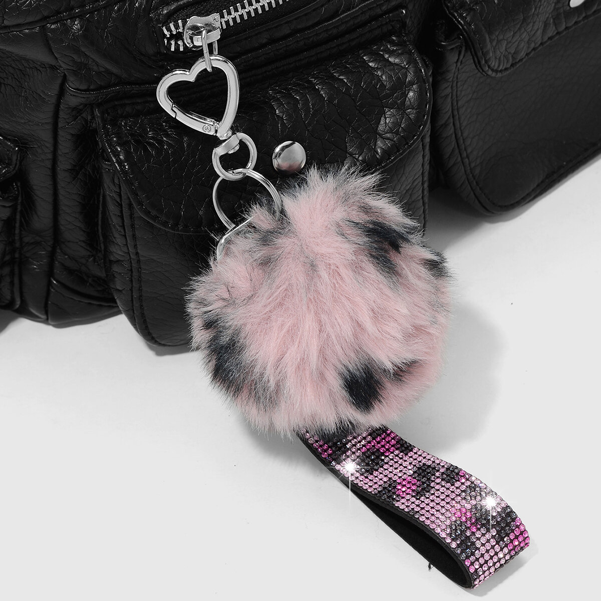 1 Piece Retro Leopard Plush Ball Bag Charm Picture5