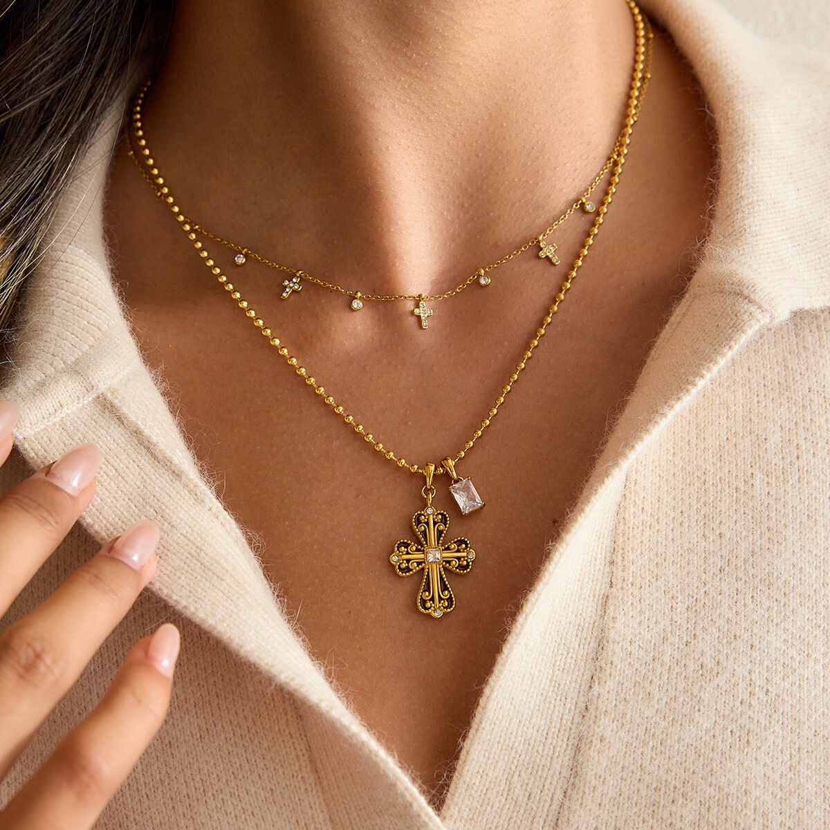 1 Piece Retro Cross Stainless Steel Waterproof Gold Color Zircon Women's Pendant Necklaces