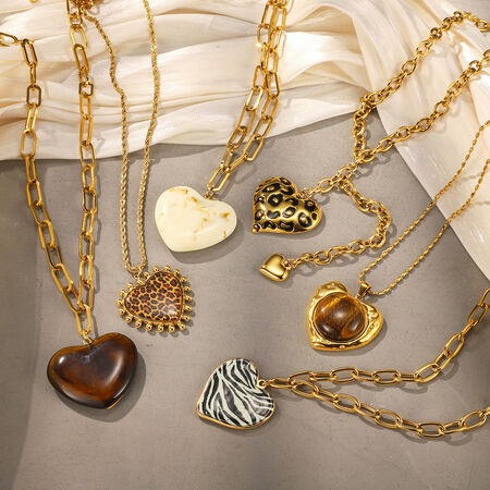 1 Piece Vintage Animal Print Stainless Steel Waterproof Gold Color Acrylic Women's Pendant Necklaces