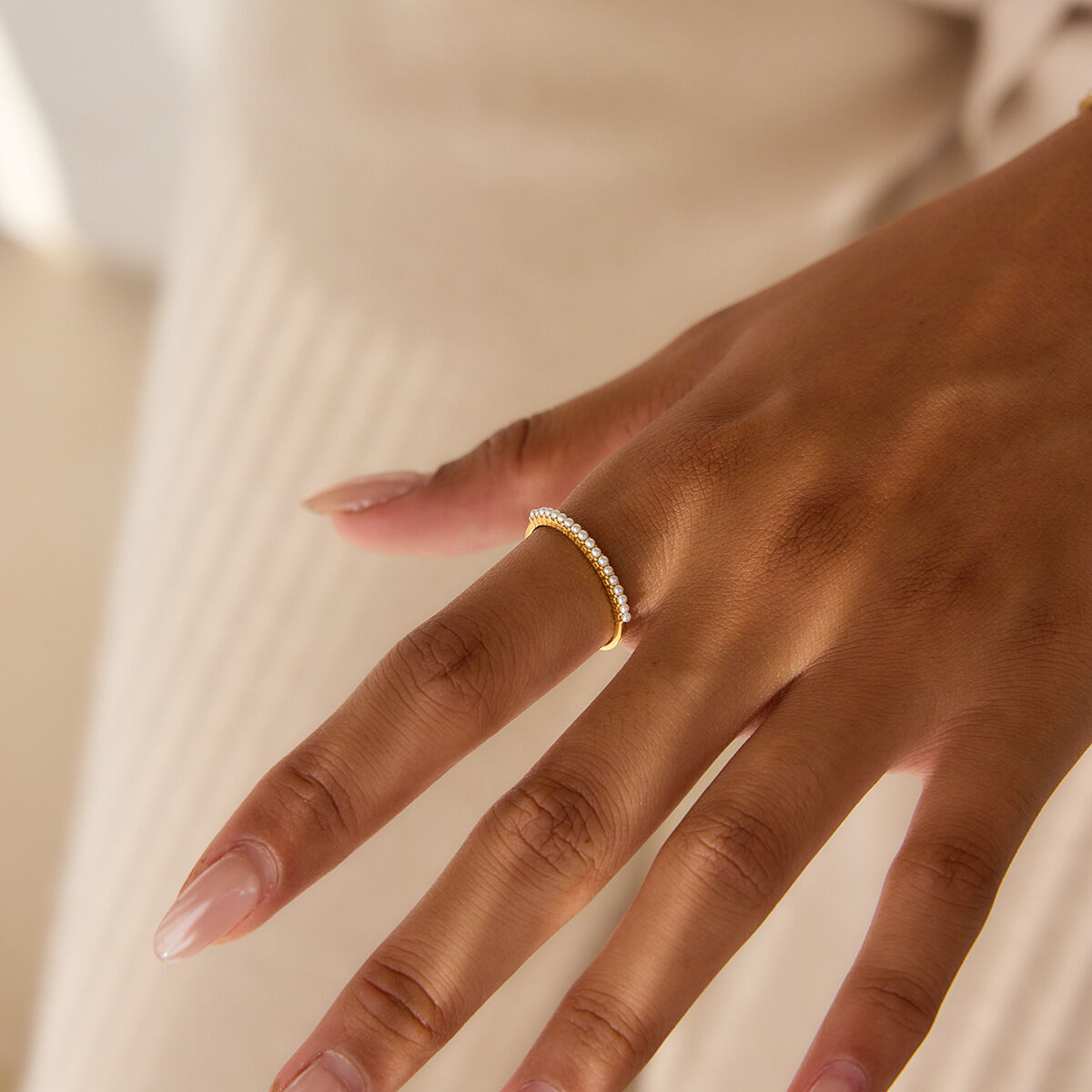 1 Piece Lustrous Slender Stainless Steel Waterproof Gold Color Minimalist Rings h5 Picture4