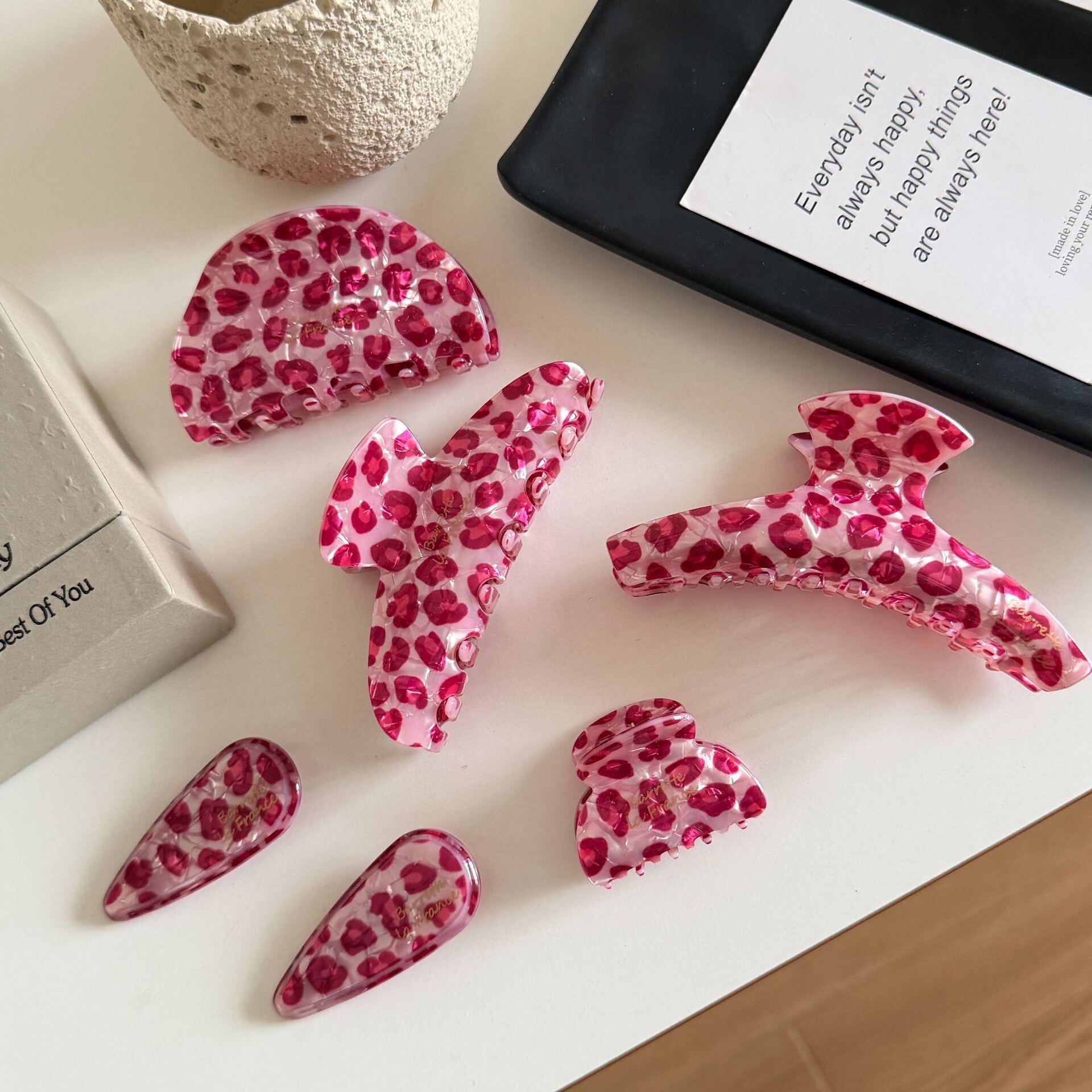 1 Piece  Sweet Pink  Leopard Print PVC Women's Hair Claws h5 Picture4
