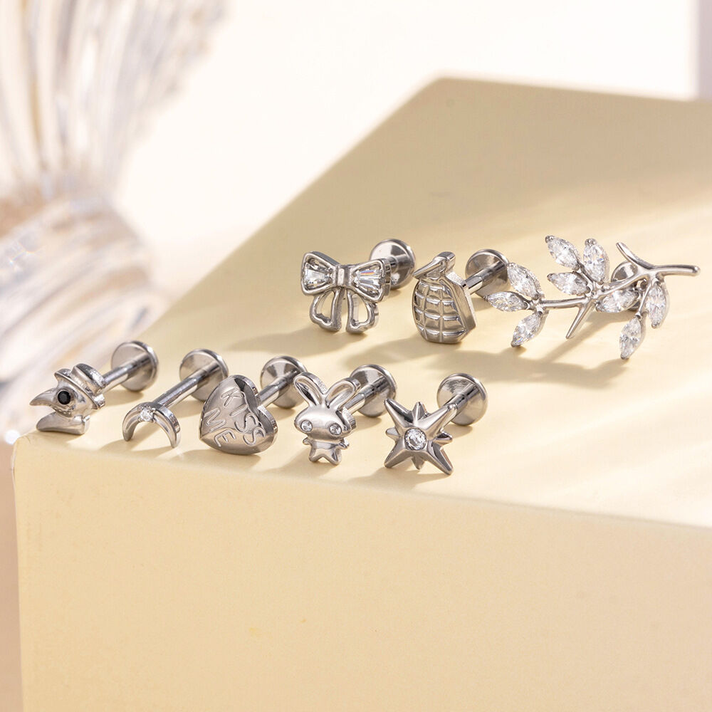 1 stuk cartoonvormige titaniumlegering, goudkleurige zirkoonpiercing voor dames h5 Afbeelding3