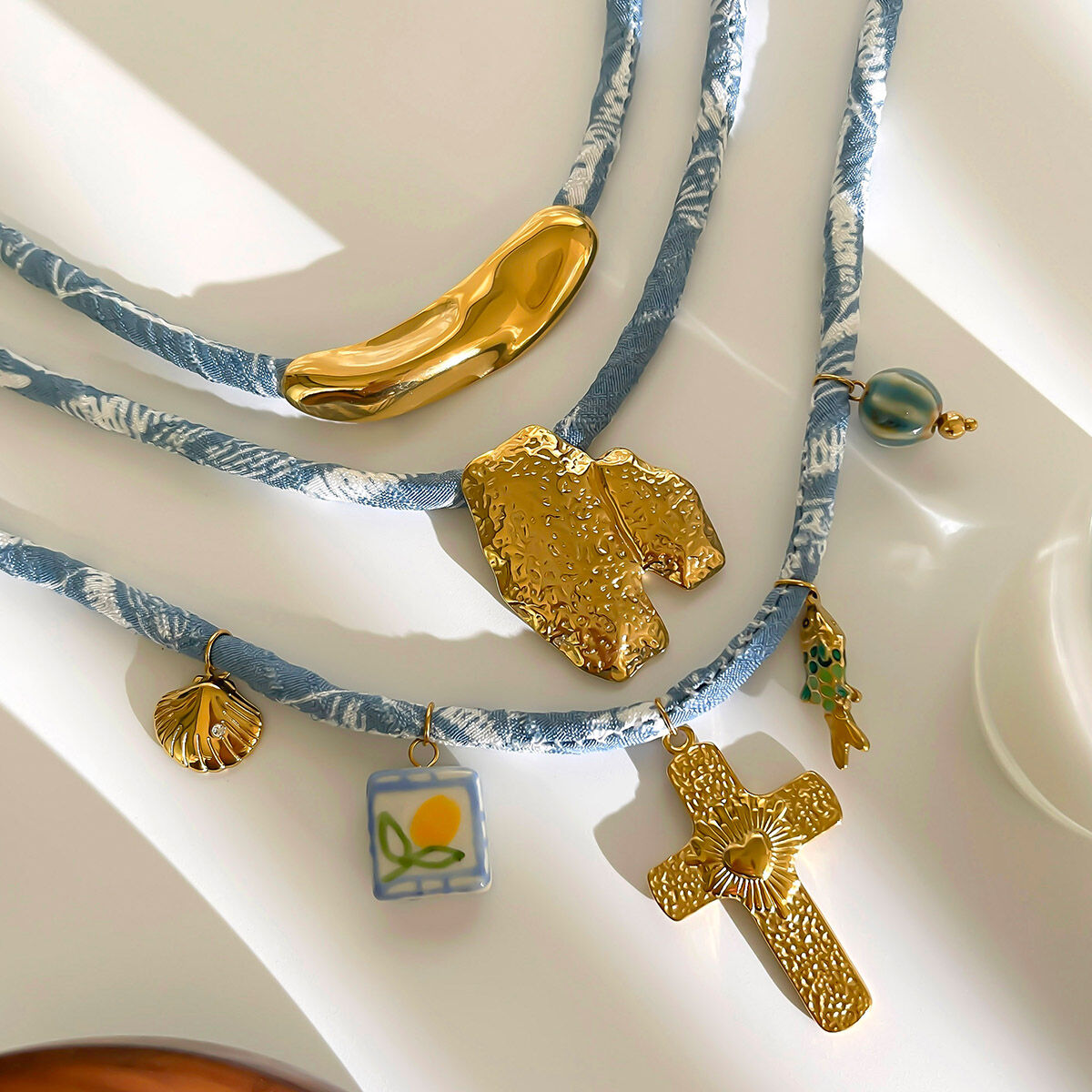 1 Piece Cross Gold Color Pendant Fabric Necklace 2